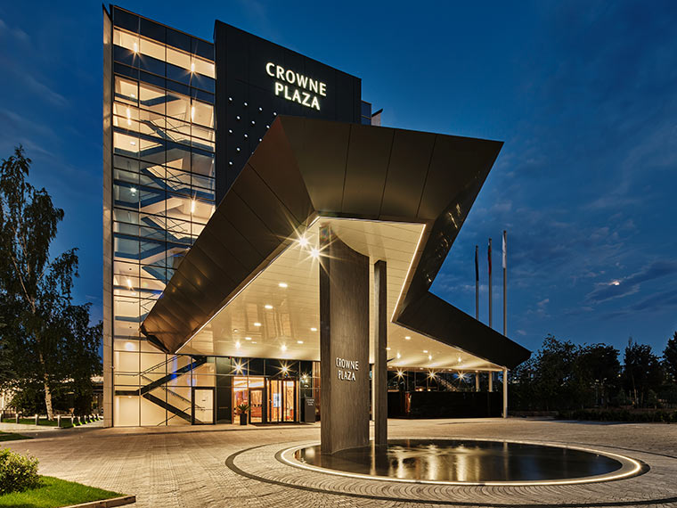 Crowne Plaza Premium 5-star Hotel